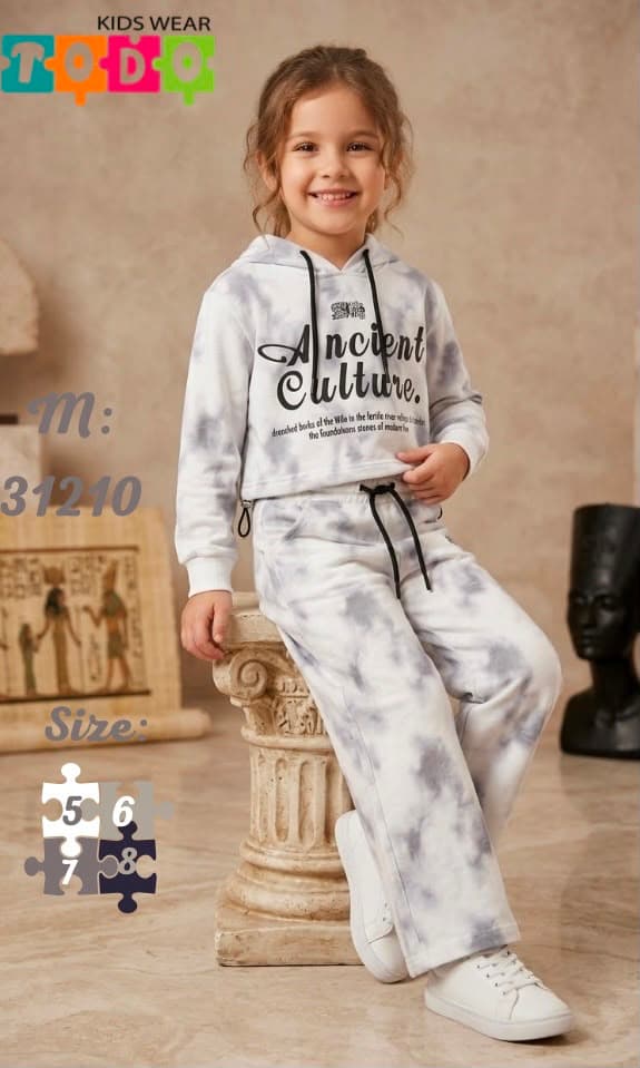 ترنج بناتي شتوي كاجوال "Ancient Culture" - ستايل سحابي Tie-Dye وبنطلون واسع